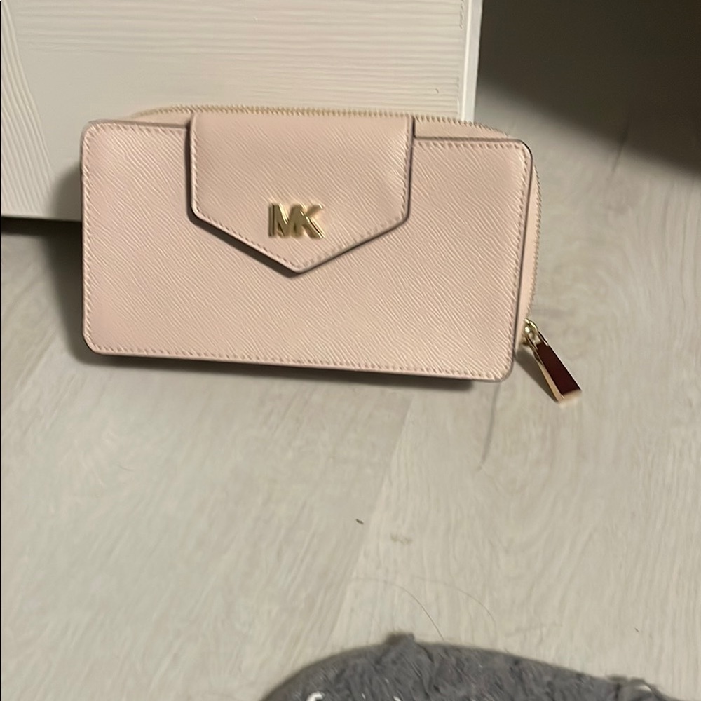 Michael Kors Pink Wallet